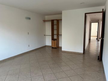 CASA EN VENTA EN FRACCIONAMIENTO ARBOLEDAS DEL PARQUE