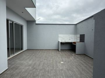 HERMOSA PROPIEDAD EN VENTA URB. PRIVADA