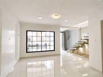 PROPIEDAD EN VENTA SECTOR PRIVADO