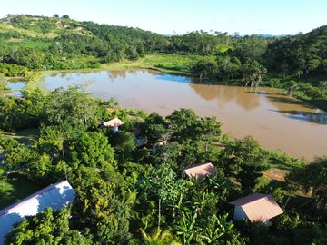 Las Palmas: Un entorno tranquilo con una comunidad en crecimiento y cerca de Tarapoto.