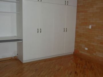 VENTA CASA RENTERA SECTOR MONTESERRIN CERCA A LA UNIVERSIDAD DE LAS AMERICAS UDLA