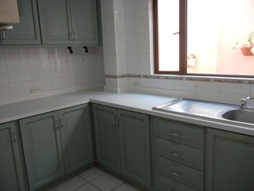 VENTA CASA RENTERA SECTOR MONTESERRIN CERCA A LA UNIVERSIDAD DE LAS AMERICAS UDLA