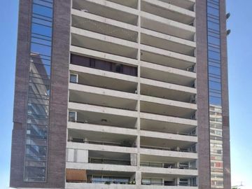 Dpto. en Venta en Huechuraba con 2 estacionamientos Tandem