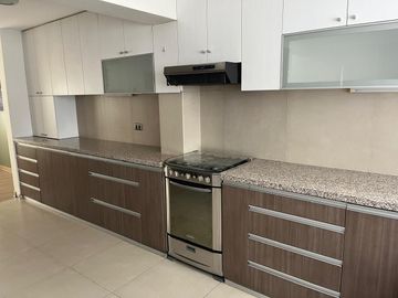 EN VENTA DEPARTAMENTO DÚPLEX EN CAYMA