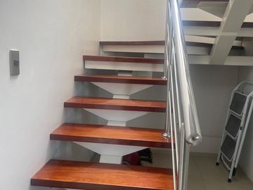 EN VENTA DEPARTAMENTO DÚPLEX EN CAYMA