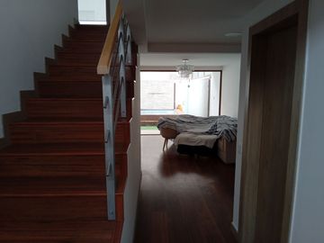 Venta Hermosa Casa Sector Reservorio Guangopolo.