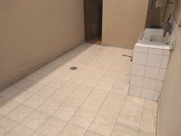 Vendo Casa en El Cuadro Chaclacayo el Area más grande!