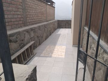 Vendo Casa en El Cuadro Chaclacayo el Area más grande!