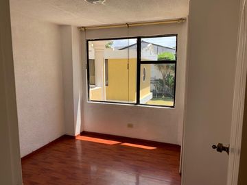 En Venta Hermosa Casa Rentera Monteserrin – Norte de Quito Proyecto Inmobiliario