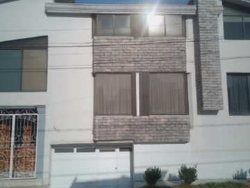 CASA DE ENTREGA INMEDIATA EN CALLE EMILIANO ZAPATA COL. OJO DE AGUA, SAN MARTIN TEXMELUCAN, PUEBLA