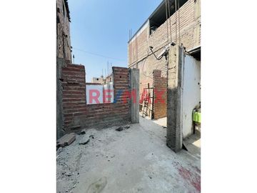 🏡Vendo Casa Con Gran Potencial En San Juan De Lurigancho✨
