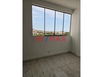 🏠 ¡Oportunidad Única! Triplex Espacioso Con Vista Al Parque En San Martín De Porres 🌳