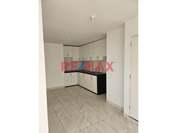 🏠 ¡Oportunidad Única! Triplex Espacioso Con Vista Al Parque En San Martín De Porres 🌳
