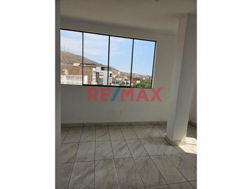 🏠 ¡Oportunidad Única! Triplex Espacioso Con Vista Al Parque En San Martín De Porres 🌳