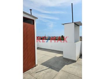 🏠 ¡Oportunidad Única! Triplex Espacioso Con Vista Al Parque En San Martín De Porres 🌳
