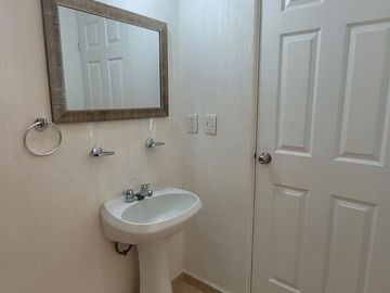 Casa en Gran Oportunidad para Inversionista