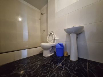 ¡Oportunidad en Puente Piedra! Casa de 2 pisos con entradas independientes – Ideal para vivir y alquilar