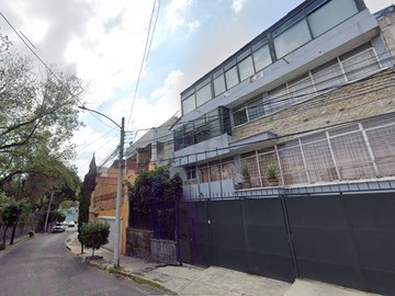 Casa en Calle Félix U. Gómez, Col. Cove, Álvaro Obregón, CDMX.