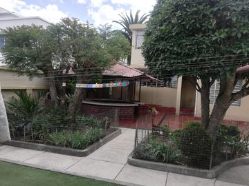 Venta de Casa, sector La Concepción.