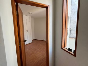 VENTA DE CASA EN SURCO DE 3 PISOS – ZONA MUY TRANQUILA
