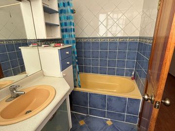 VENTA DE CASA EN SURCO DE 3 PISOS – ZONA MUY TRANQUILA