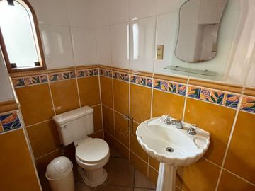 VENTA DE CASA EN SURCO DE 3 PISOS – ZONA MUY TRANQUILA