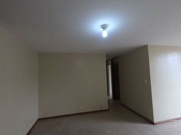 VENDO DEPARTAMENTO EN SURCO LA CRUCETA 3ER PISO 3+ UNA COCHERA