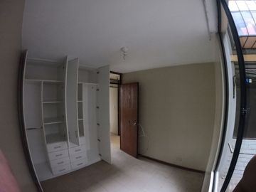 VENDO DEPARTAMENTO EN SURCO LA CRUCETA 3ER PISO 3+ UNA COCHERA