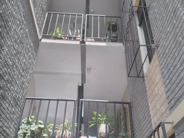 VENDO DEPARTAMENTO EN SURCO LA CRUCETA 3ER PISO 3+ UNA COCHERA