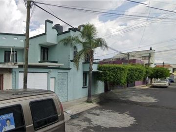 VENTA DE CASA AGUA CLARA MORELIA MICHOACAN JOSE MARIA LLORENTE