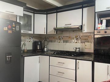 CASA GRANDE REMODELADA EN GRANJAS