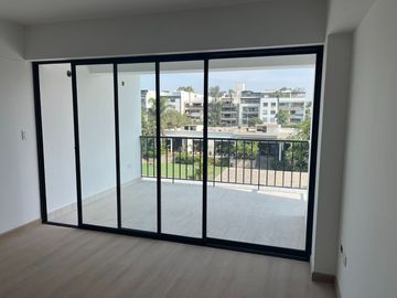 Venta dpto. de estreno en Chacarilla, 3 dorm.