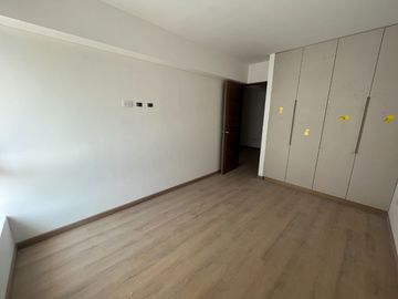 Venta dpto. de estreno en Chacarilla, 3 dorm.