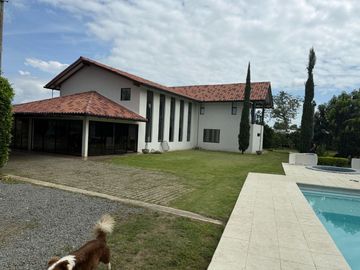 VENDO CASA FINCA EN ROZO AREA 5.500  VALOR $2.600.000.000