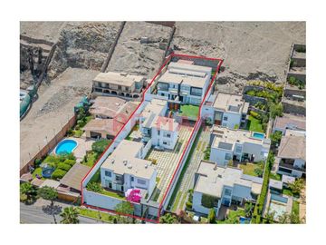 Casa En Venta En La Urb. El Sol De La Molina, Et. 3