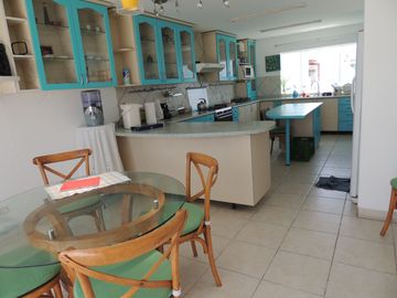 Venta espectacular casa de playa en las Lagunas de Puerto Viejo con 8 dorm