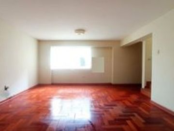 Departamento en 5to piso en Magdalena