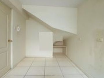 Departamento en 5to piso en Magdalena