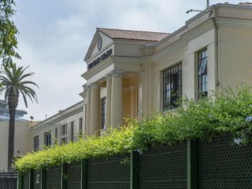 DEPARTAMENTO IDEAL CERCA AL ENTORNO COMERCIAL OVALO GUTIERREZ