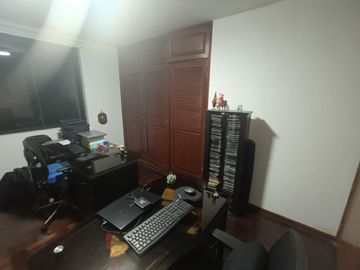 🏡 ¡ALQUILO DEPARTAMENTO CON 3 DORMITORIOS CON VISTA INTERNA DENTRO DE CONDOMINIO