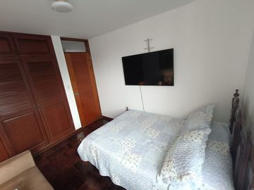 🏡 ¡ALQUILO DEPARTAMENTO CON 3 DORMITORIOS CON VISTA INTERNA DENTRO DE CONDOMINIO
