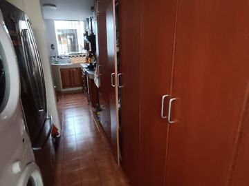 🏡 ¡ALQUILO DEPARTAMENTO CON 3 DORMITORIOS CON VISTA INTERNA DENTRO DE CONDOMINIO