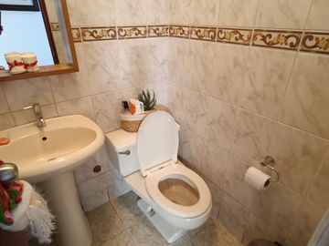 🏡 ¡ALQUILO DEPARTAMENTO CON 3 DORMITORIOS CON VISTA INTERNA DENTRO DE CONDOMINIO