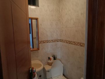 🏡 ¡ALQUILO DEPARTAMENTO CON 3 DORMITORIOS CON VISTA INTERNA DENTRO DE CONDOMINIO