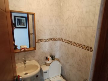 🏡 ¡ALQUILO DEPARTAMENTO CON 3 DORMITORIOS CON VISTA INTERNA DENTRO DE CONDOMINIO