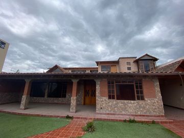 Venta de casa en Atuntaqui, Imbabura
