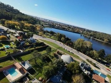 Inmejorable propiedad Comercial en el dique de Tandil
