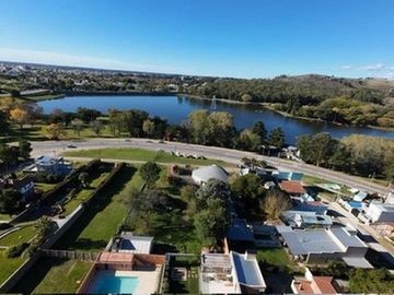 Inmejorable propiedad Comercial en el dique de Tandil