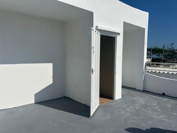 VILLAMIL PLAYAS VENDO CASA CON DORMITORIOS EN PLANTA BAJA Y SALIDA AL MAR