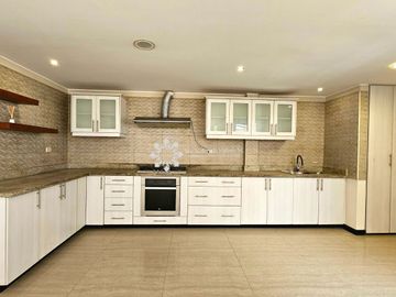 En venta Casa en Chaullabamba, de 4 dormitorios, Cuenca Ecuador